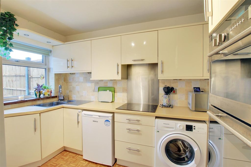 Property photo 3 of 24 Img_6049-Img_6051.Jpg