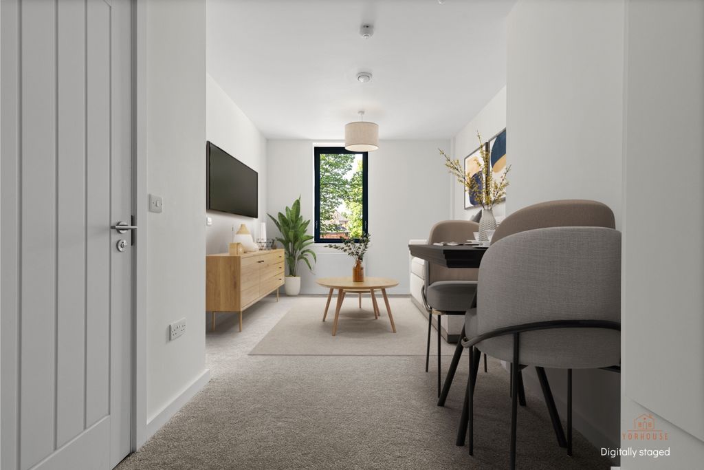 Property photo 1 of 10 Digitally Staged 3