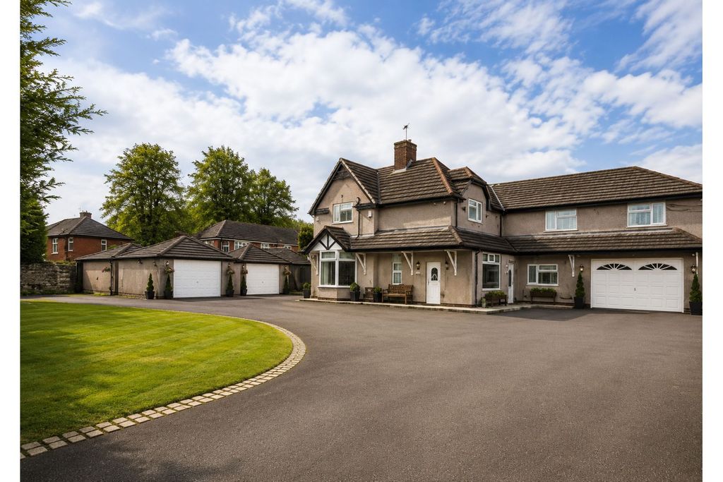 Property photo 1 of 34