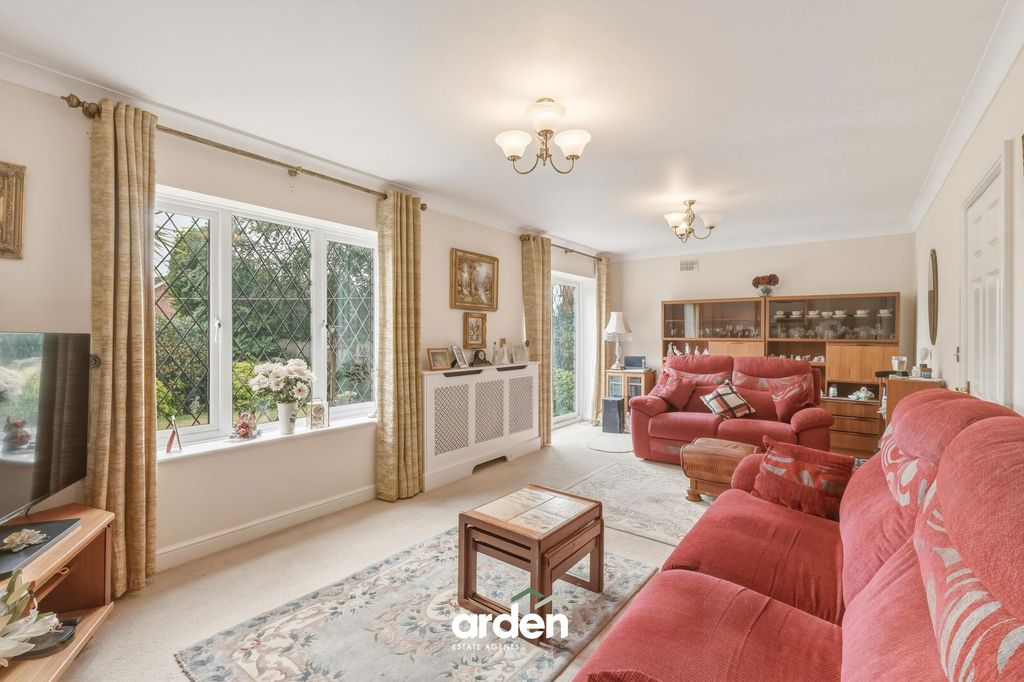 Property photo 2 of 14