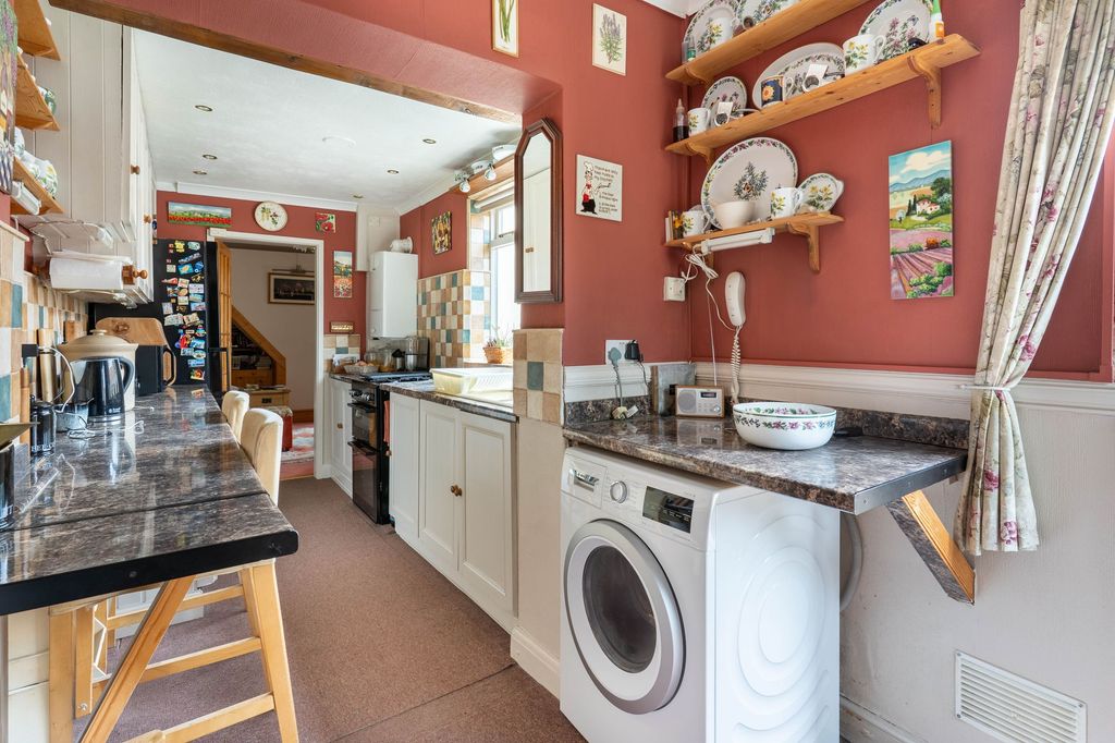 Property photo 3 of 13