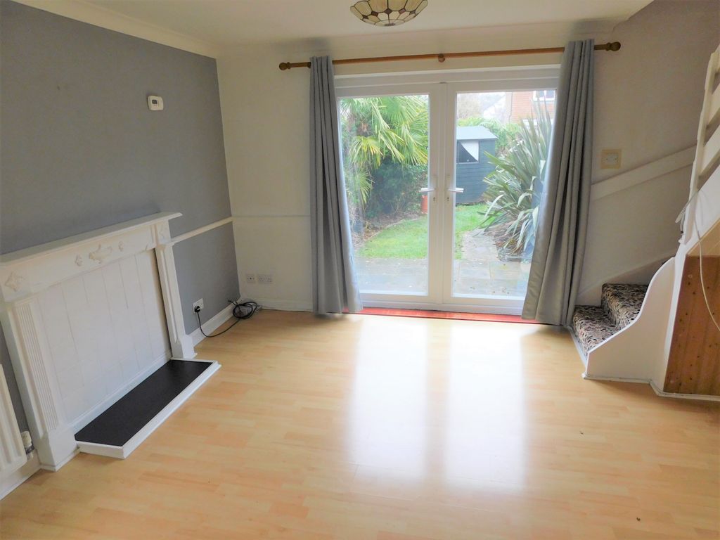 Property photo 2 of 6