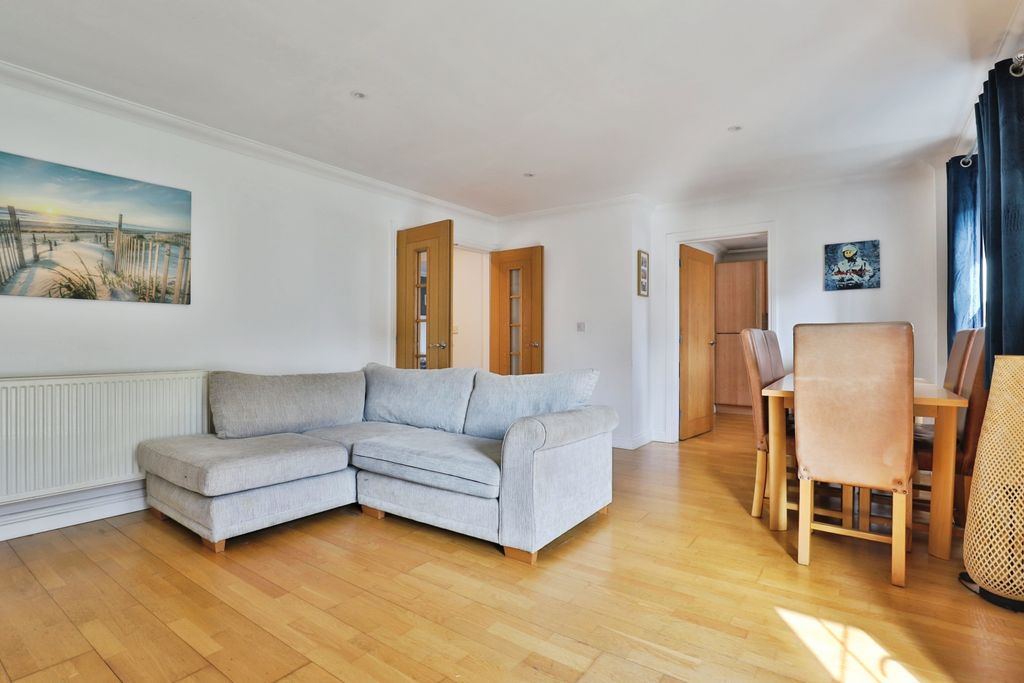 Property photo 3 of 15 Photography