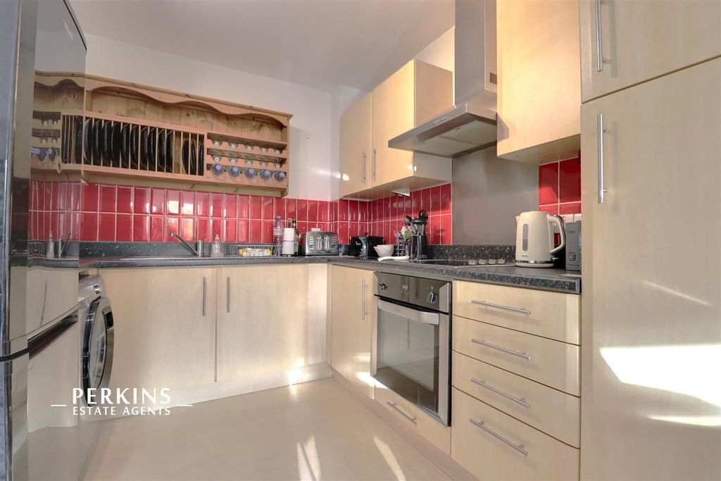 Property photo 2 of 5 Kitchen.Jpg