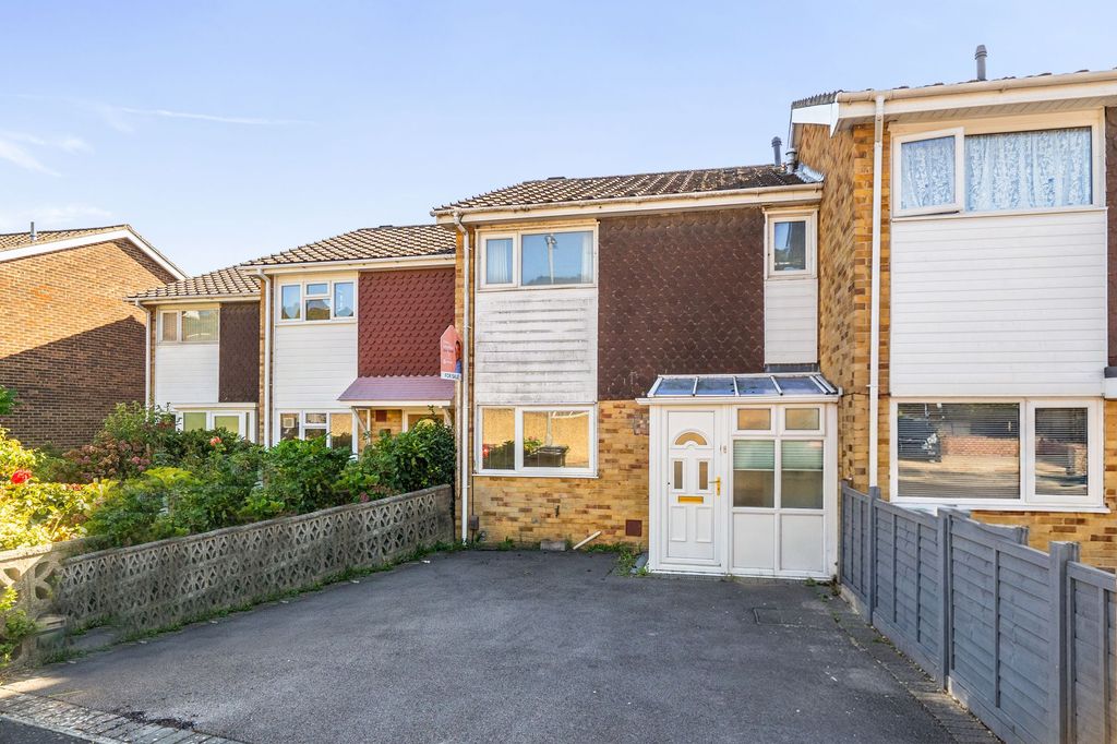 Property photo 1 of 12