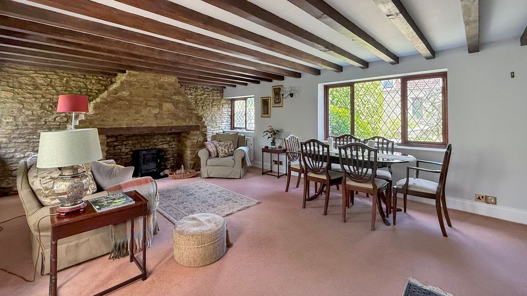 Property photo 3 of 18 Lounge/Dining Room