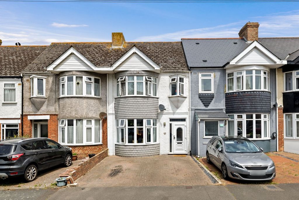 Property photo 1 of 18
