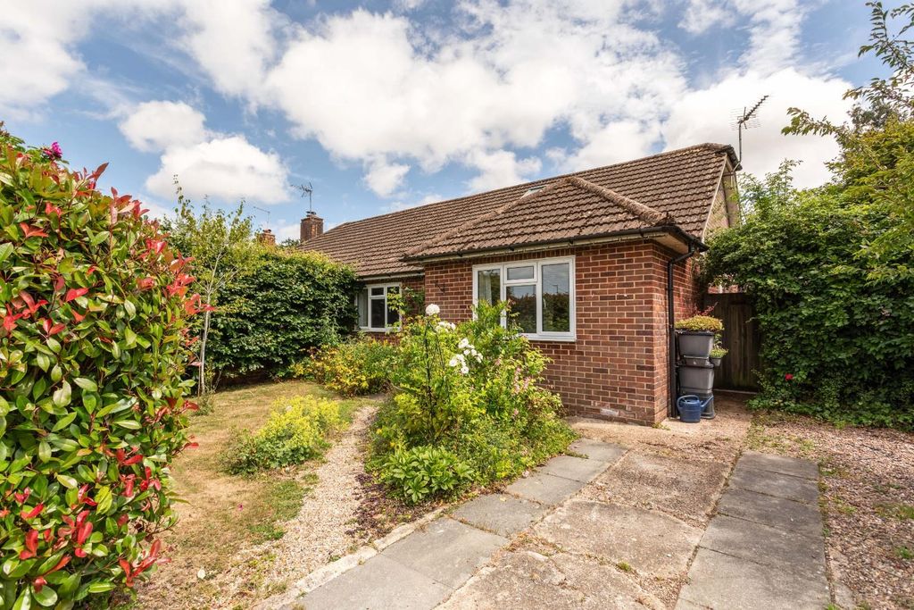 Property photo 1 of 18 Manor Way-18.Jpg