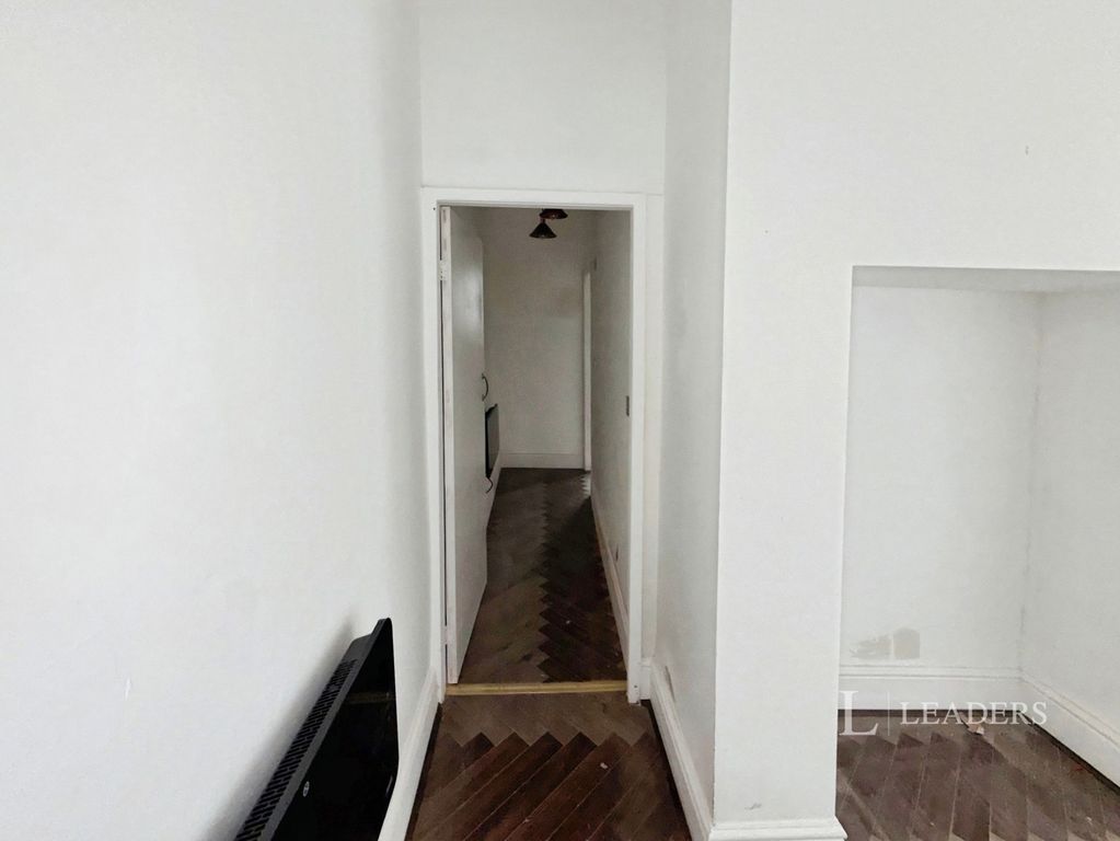 Property photo 3 of 4 Pbox-Img.Jpeg