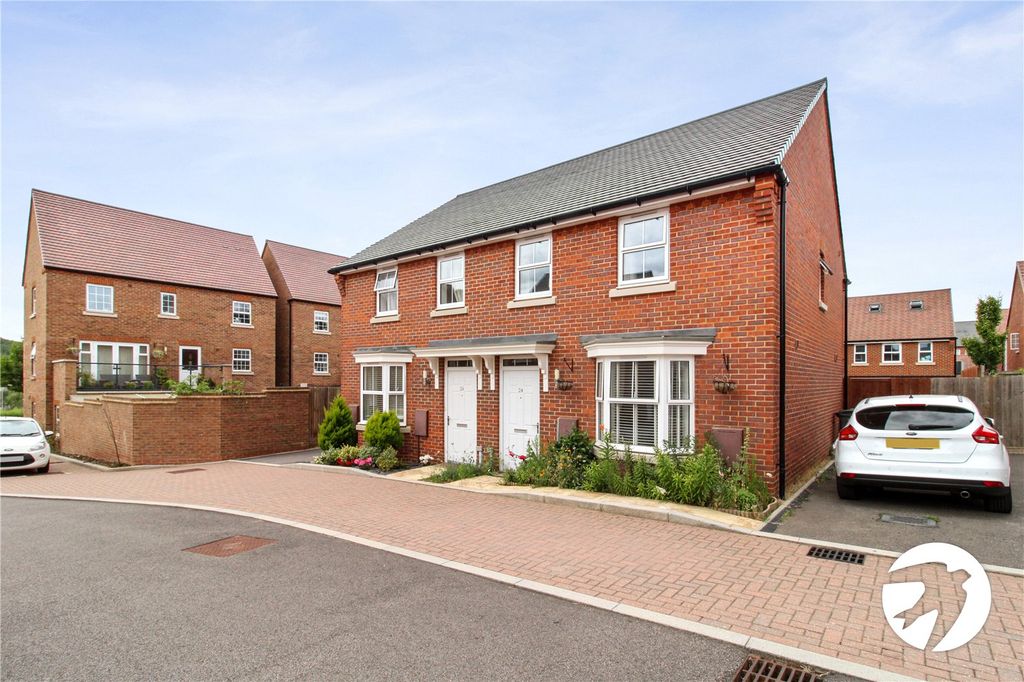 Property photo 1 of 10 External
