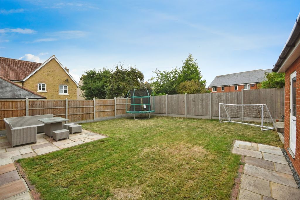 Property photo 3 of 16