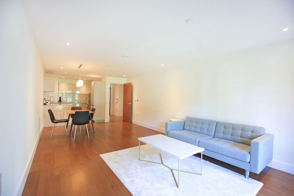 Property photo 2 of 8
