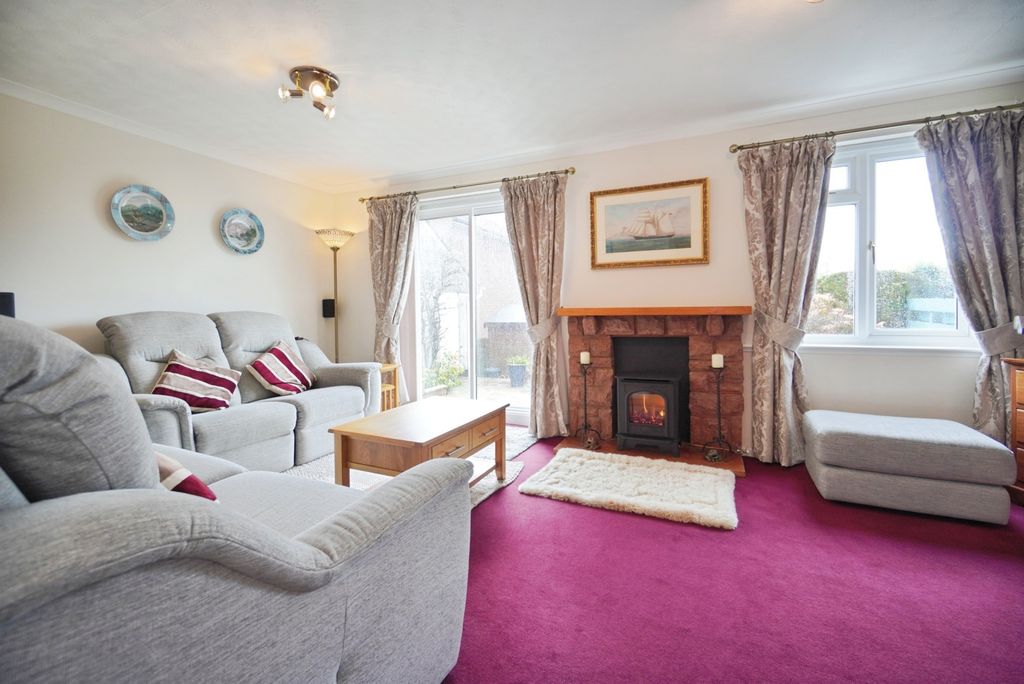 Property photo 3 of 20 Pbox-Img.Jpg