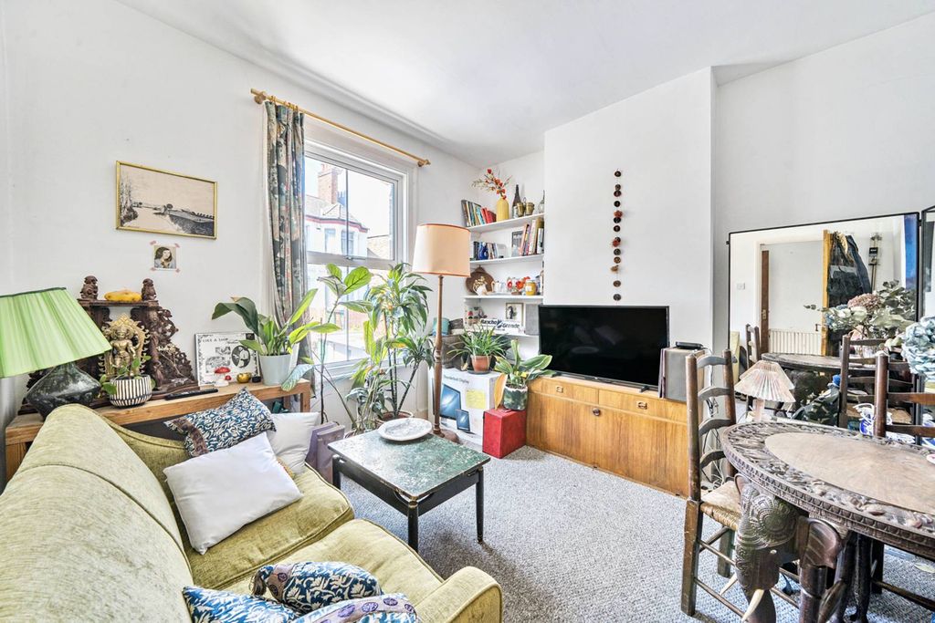 Property photo 2 of 13