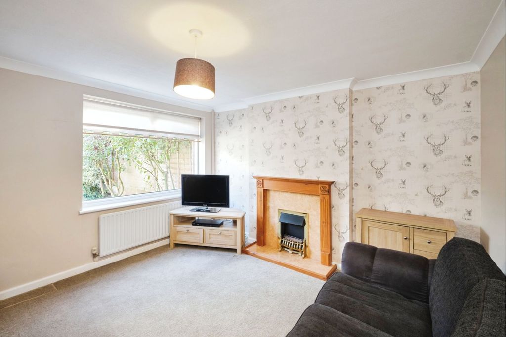 Property photo 3 of 13