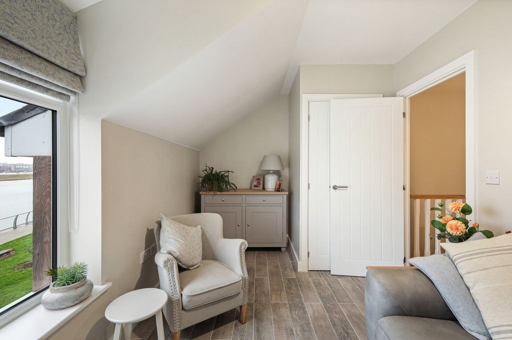 Property photo 3 of 26