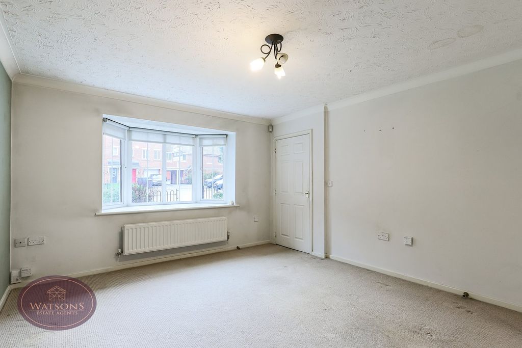 Property photo 2 of 23