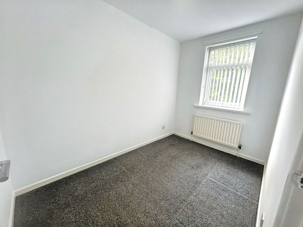 Additional image 5 of 2 bed flat for saleRavenscar Close, Whickham, Newcastle Upon Tyne NE16