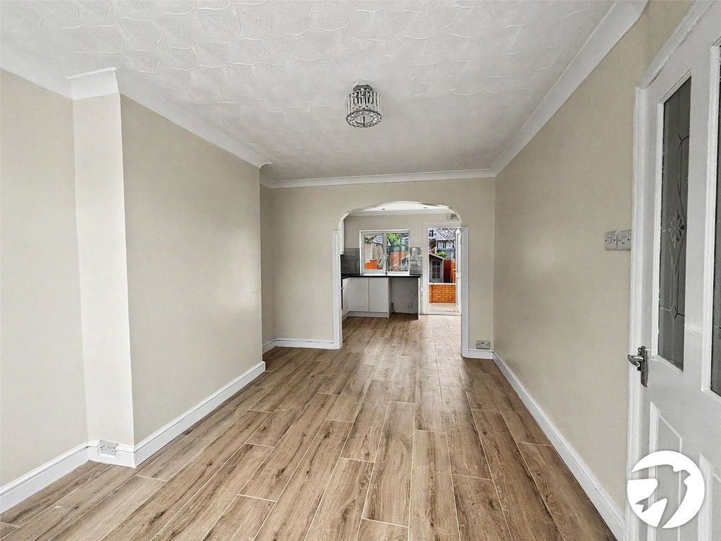 Property photo 2 of 8 Picture No. 09