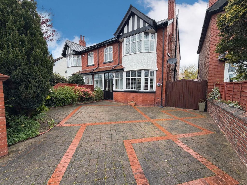 Property photo 1 of 25