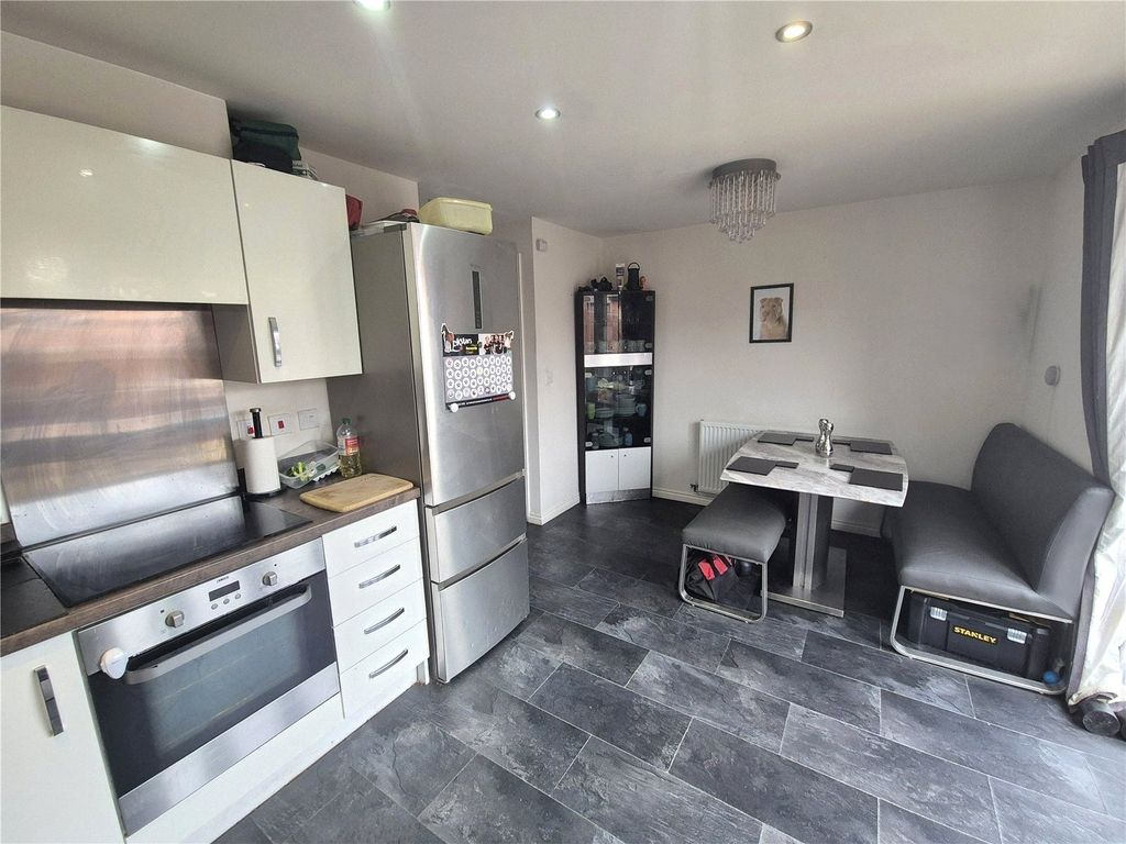 Property photo 3 of 10 Picture No. 40