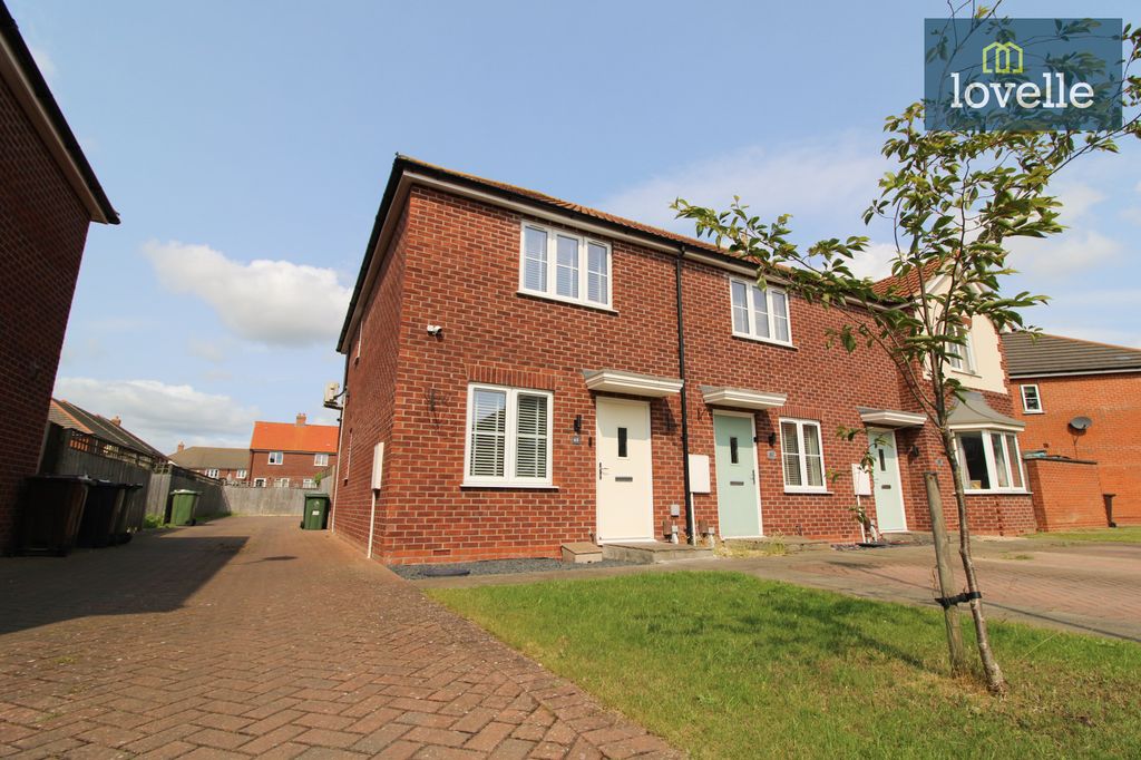 Property photo 2 of 17