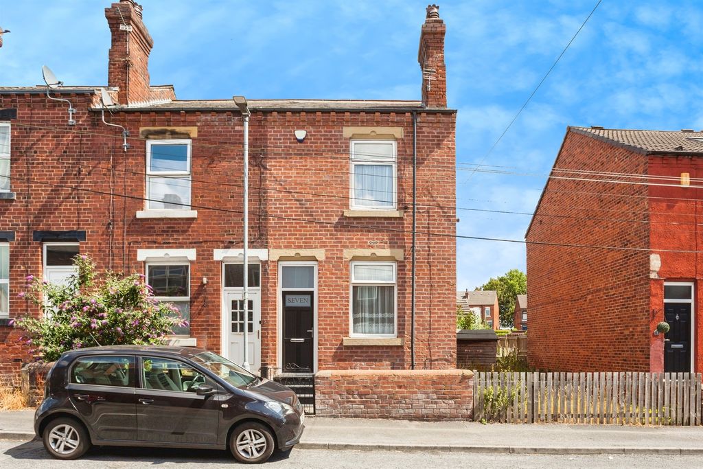 Property photo 1 of 16