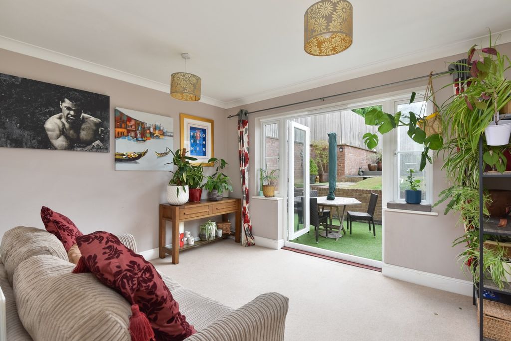 Property photo 3 of 17 4449368