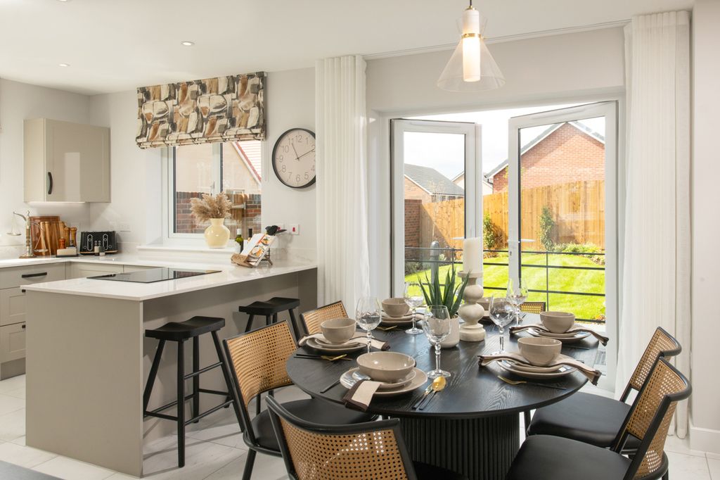 Property photo 3 of 9 004 Vistry_Countryside_Kensingtonfields_Kingfisher_Web