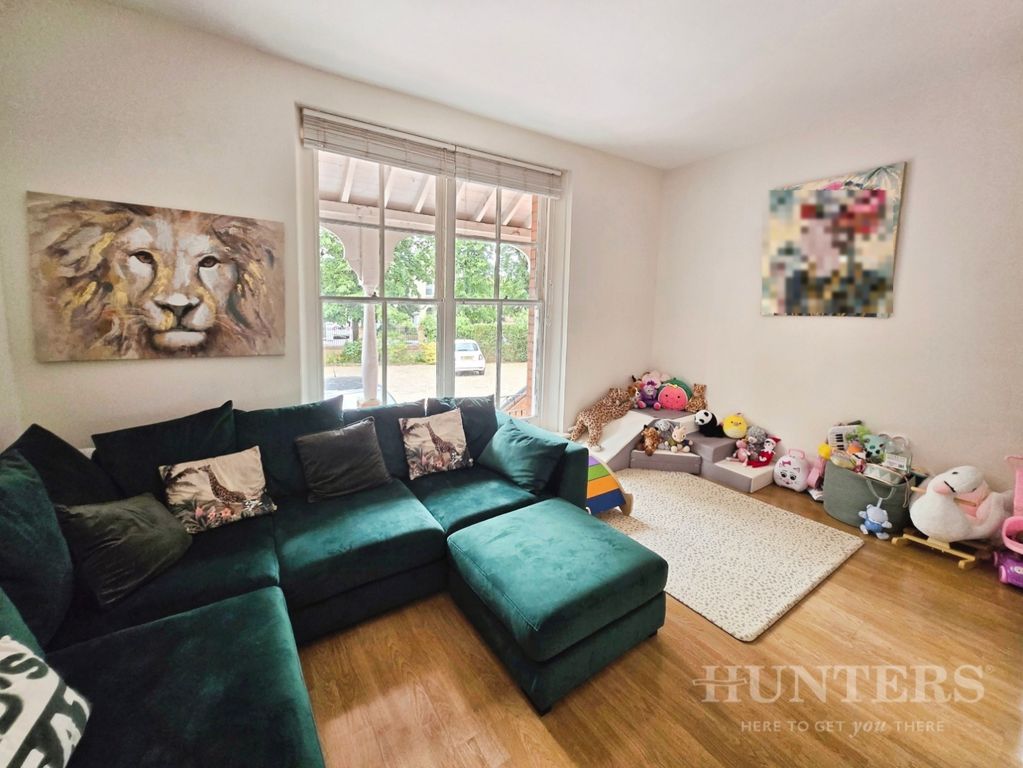 Property photo 3 of 20 Pbox-Img.Jpg