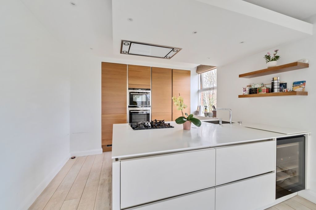 Property photo 2 of 16 1109115 (4)