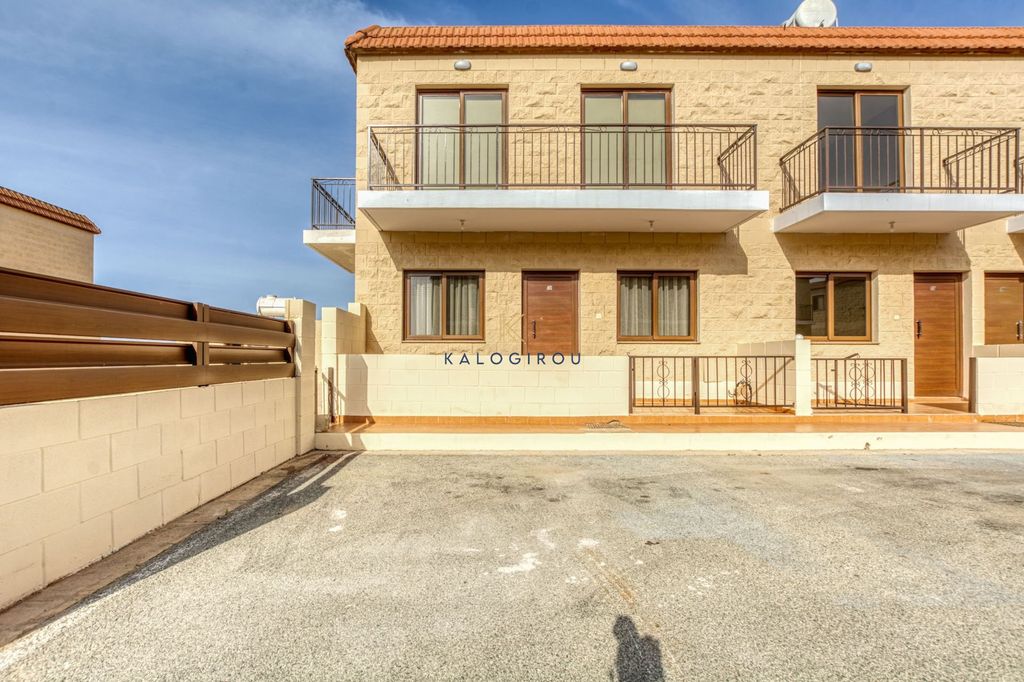 Property photo 1 of 23