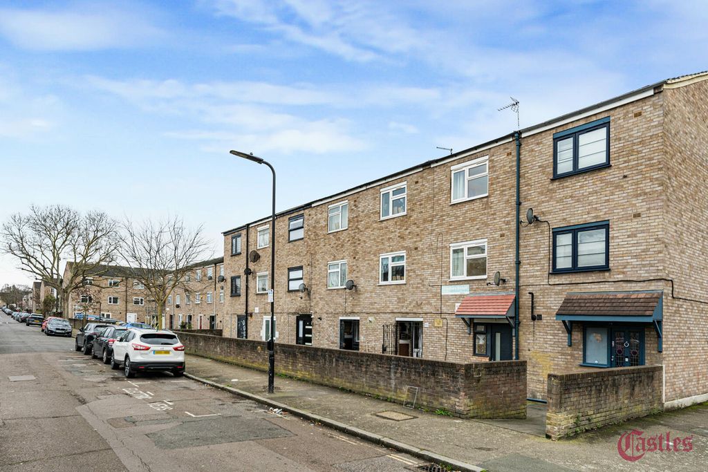 Property photo 2 of 28 Front (Exterior)