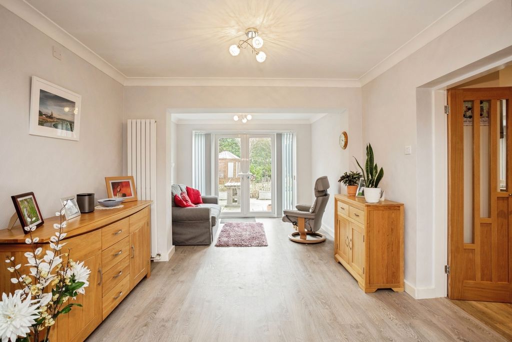 Property photo 3 of 15 Image 2