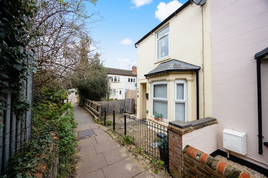 Property photo 1 of 15 29A Highbridge Walk-17