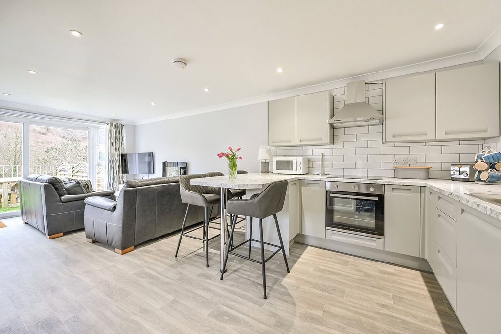 Property photo 2 of 26 Open Plan