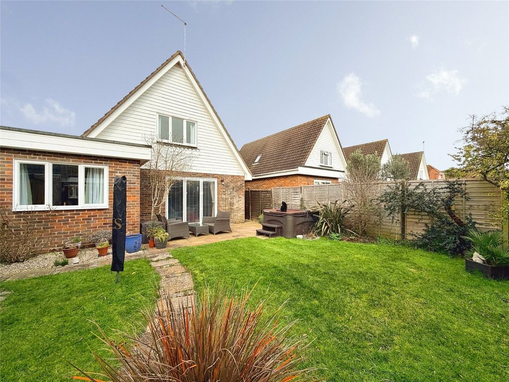 Property photo 1 of 18 Picture No. 24