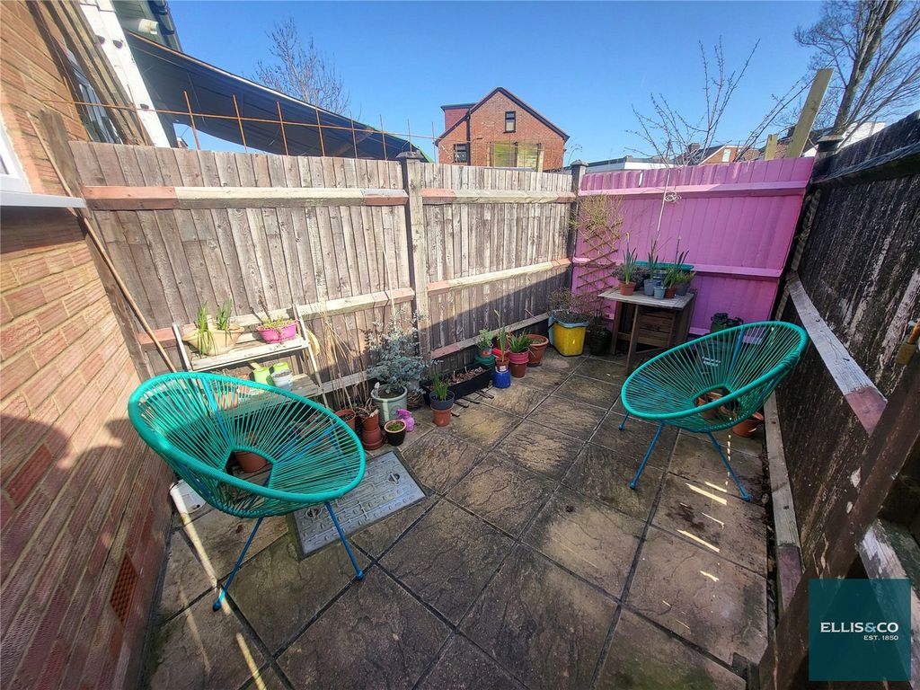 Property photo 2 of 11 Picture No. 04