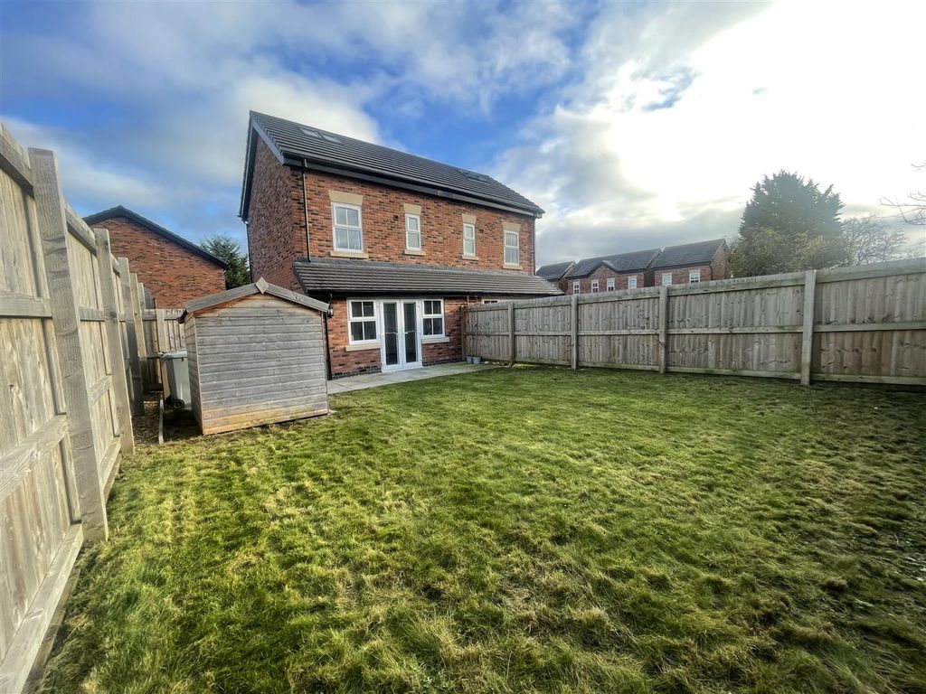 Property photo 2 of 19