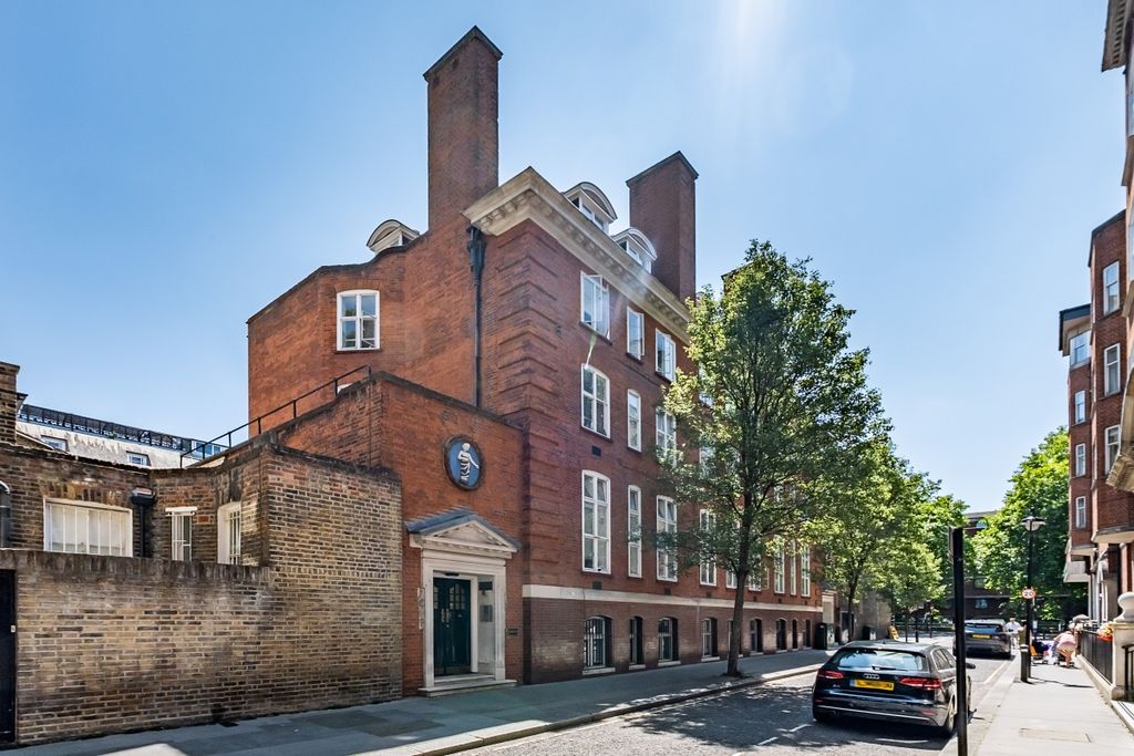 Property photo 3 of 8