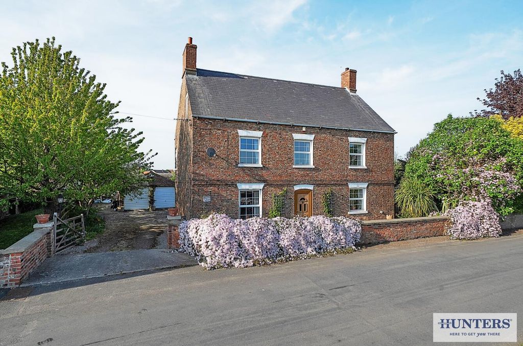 Property photo 1 of 23 d4A652A6-E12A-486E-Af90-E01409B0Aa0d.Jpg