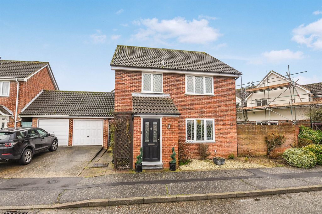 Property photo 1 of 16 Front