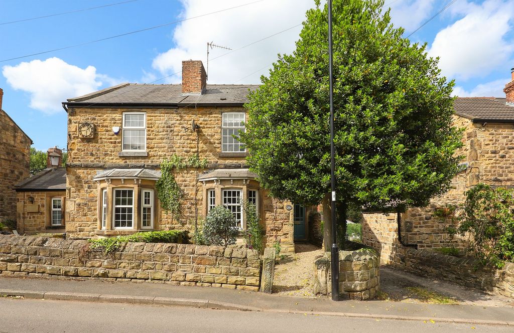 Property photo 2 of 26