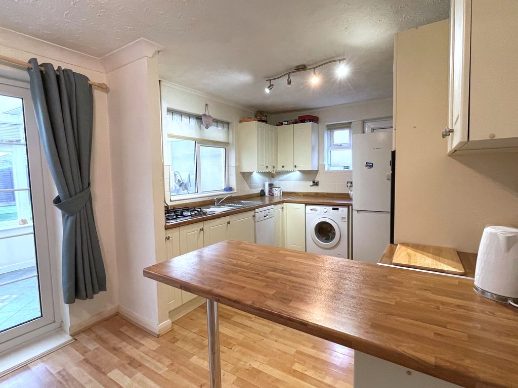 Property photo 2 of 15