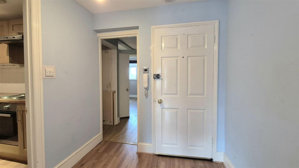 Additional image 5 of 1 bed flat for saleMarket Square, Buckingham MK18