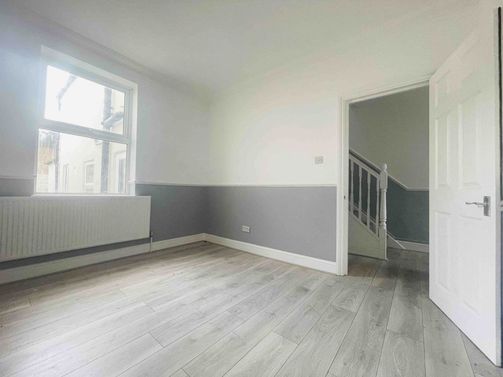Property photo 3 of 15 Gallery