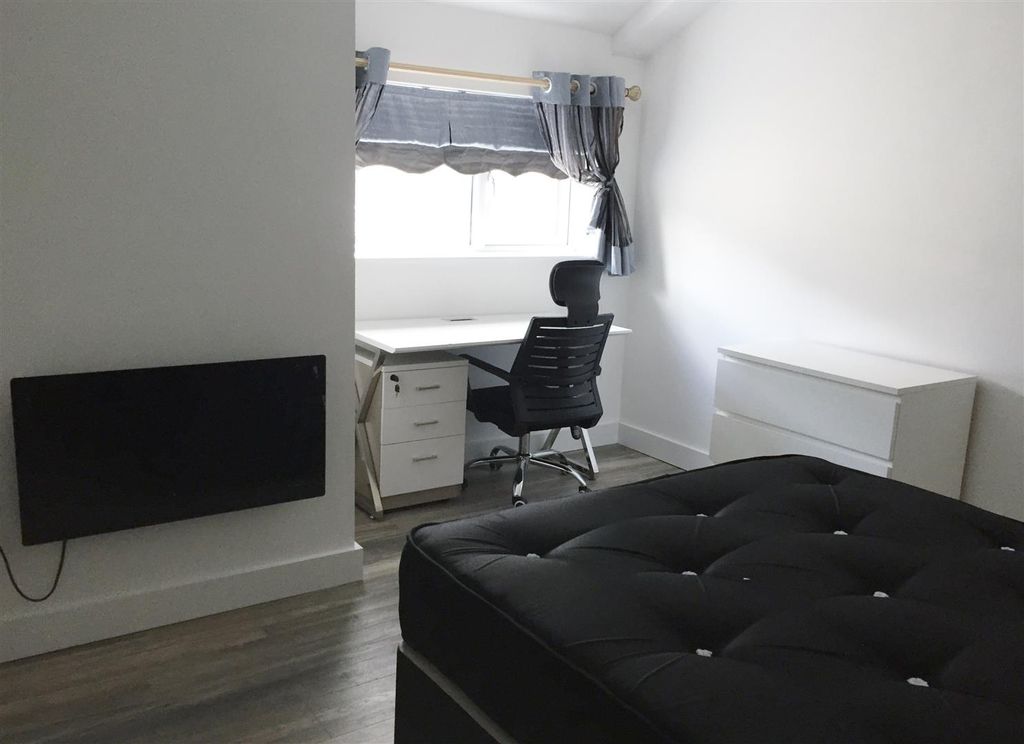 Property photo 2 of 6 Img_4004.Jpg