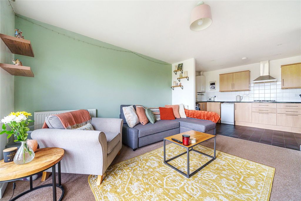 Property photo 3 of 13 Picture No. 15