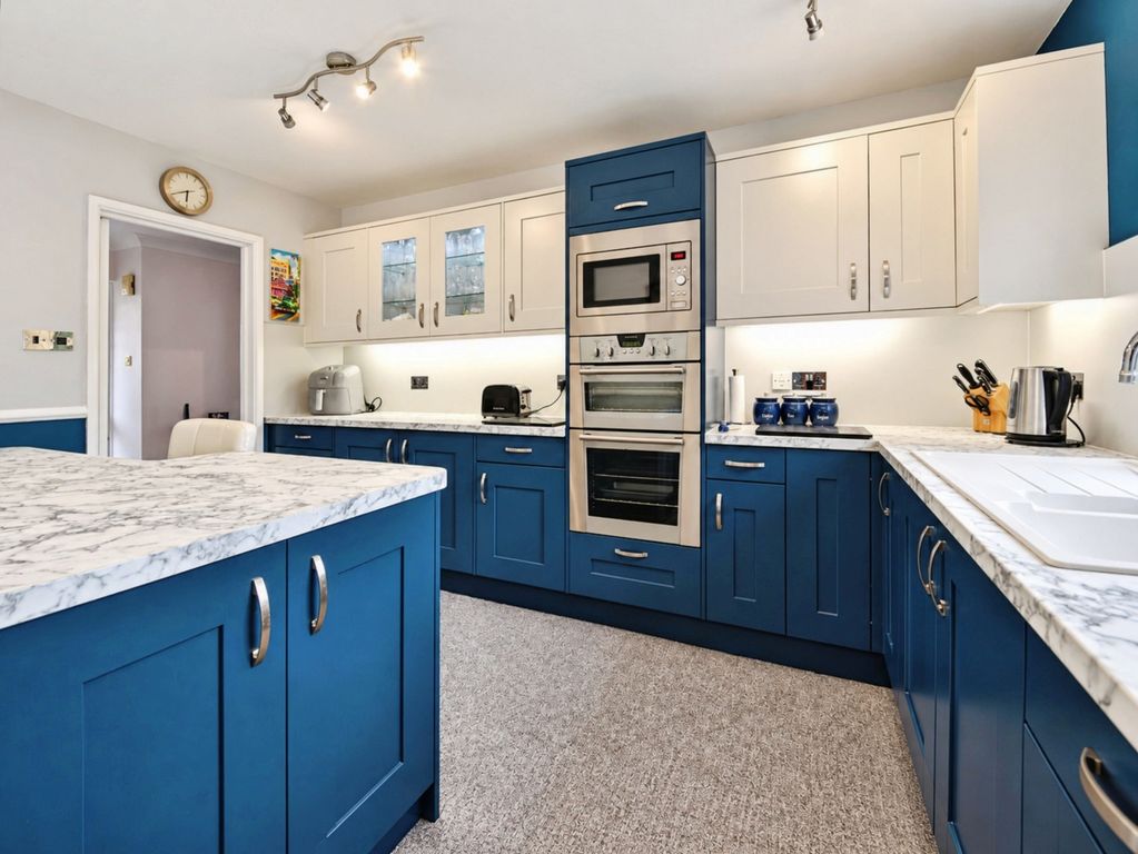 Property photo 2 of 25 Pbox-Img.Jpg
