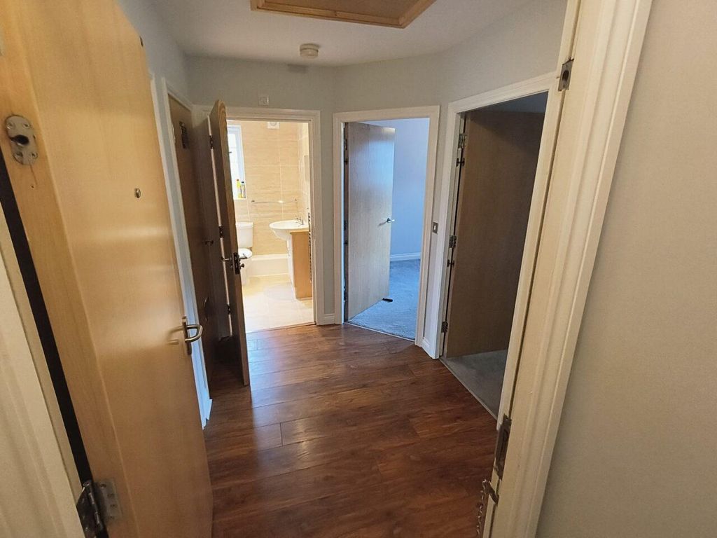 Property photo 3 of 16 Hallway.Jpg